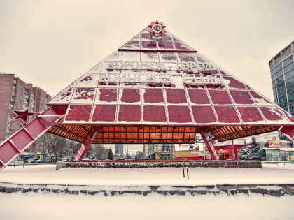 Секрет появления пирамиды в Воронеже раскрыл бывший главный архитектора Воронежа