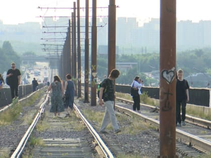 Активисты организовали выставку фотографий в честь Северного моста Воронежа