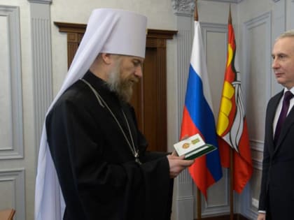 Митрополит Воронежский и Лискинский Леонтий вручил Сергею Трухачеву высокую епархиальную награду