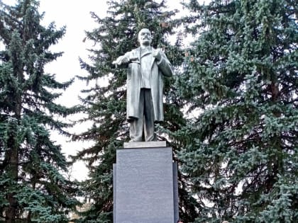 Красный Октябрь шагает по области
