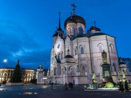 Митрополит Воронежский и Лискинский Сергий: "Вступая в Новый год, мы должны задуматься о том, как изменить себя к лучшему"