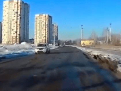 Американские горки по-воронежски: проезд по лютой дороге показали от первого лица