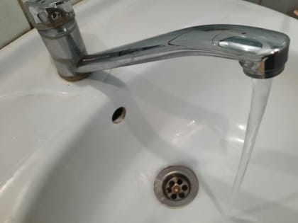 Неизвестные перекрыли воду на Московском проспекте в Воронеже