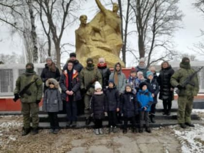 Настоятель прихода в честь Живоначальной Троицы с. Александровка принял участие в торжественном митинге