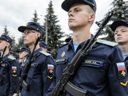 В Воронеже приняли присягу более 1,4 тысячи курсантов Военно-воздушной академии