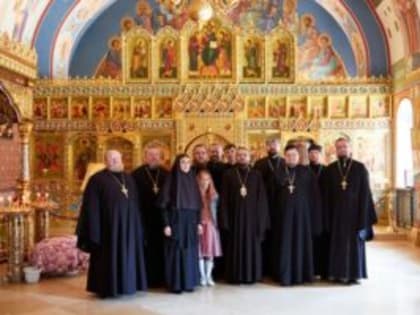 Правящий Архиерей возглавил паломническую поездку к главным святыням столицы