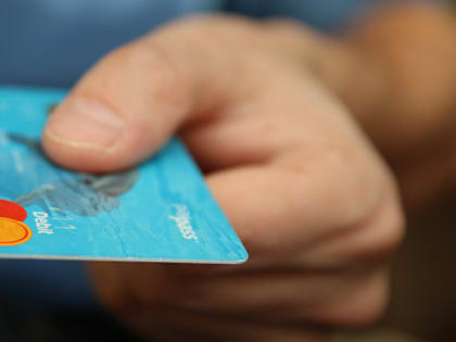 Новогодний корпоратив обернулся неприятностью для 18-летней девушки под Воронежем