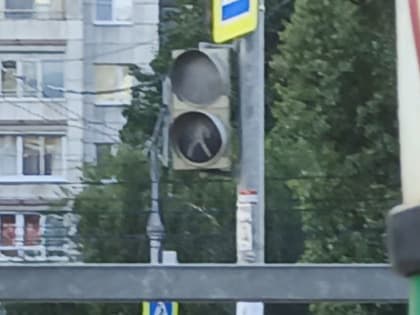 Светофоры погасли на Московском проспекте