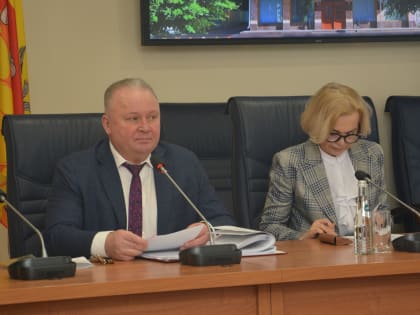 Городские власти работают над проблемой дефицита учебных мест в воронежских школах
