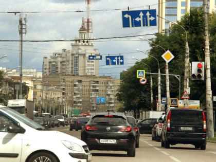 Частичное перекрытие улицы в Воронеже