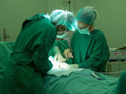 Без единого разреза воронежские врачи смогли удалить опухоль кишечника