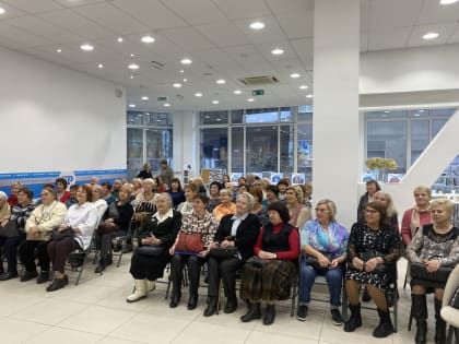 «Единая Россия» организовала большой праздник ко Дню бабушек и дедушек