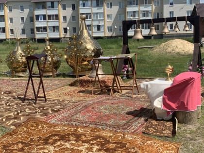 В Поворино освятили кресты, купола и колокола для строящегося храма