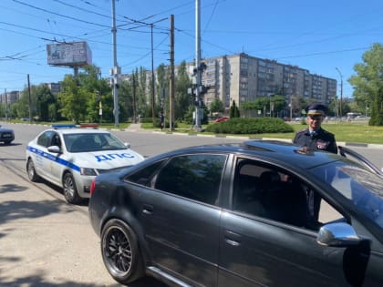 За езду по выделенкам наказали 13 воронежских автомобилистов