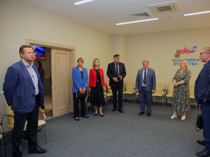 Представители мэрии и фонда «Защитники Отечества» обсудили взаимодействие в сфере помощи участников СВО