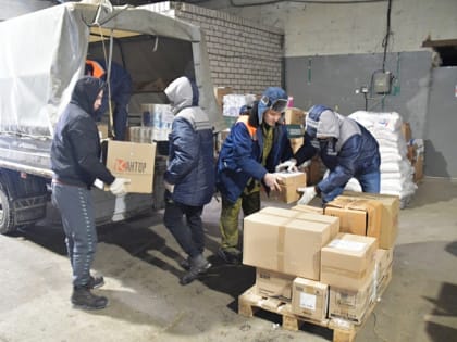 Андрей Соболев и Андрей Бойко передали гуманитарную помощь Курску