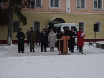 Митинг к 80-летию освобождения поселка Ольховатка от немецко-фашистских захватчиков