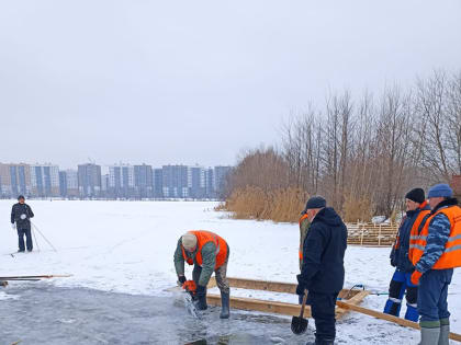 В районах города традиционно оборудуют купели к празднику