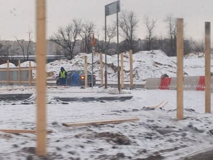 Турбокольцо на улице Остужева огораживают забором