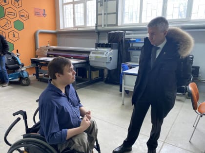 Депутат Госдумы от «Единой России» обсудил с воронежскими общественниками помощь детям с редкими заболеваниями и обучение людей с ОВЗ
