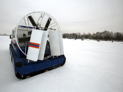 Жилет — лучше для&nbsp;мужчины нет! Кто и&nbsp;как в&nbsp;Воронеже спасает рыбаков из-подо льда