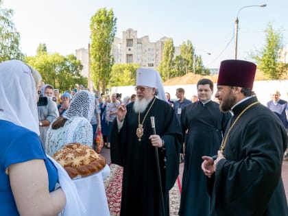 В день престольного праздника митрополит Воронежский и Лискинский Сергий посетил Всесвятский храм г. Воронежа