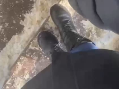 «Ходить травмоопасно», - воронежцы возмутились состоянием подземки у мехзавода