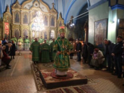 Епископ Дионисий совершил Литургию в храме святителя Афанасия Александрийского с. Солдатское