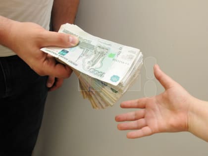 Мошенники заставили жительницу Воронежа оформить два кредита