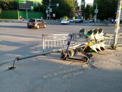 «Уставший» светофор спровоцировал пробку на&nbsp;опасном перекрёстке в&nbsp;Воронеже