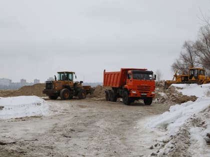 Более 70% работ по планировке и перемещению грунта выполнено в ходе благоустройства второй очереди Петровской набережной