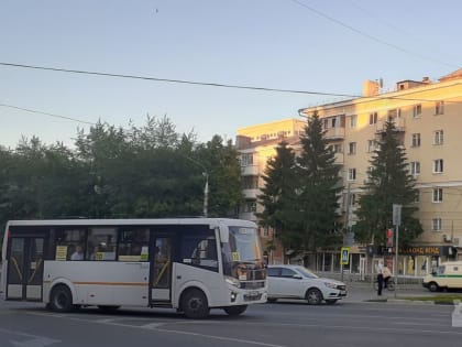 Четыре автобусных маршрута на сутки изменят в Воронеже