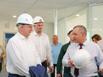Глава Воронежа Вадим Кстенин принял участие в выездном совещании на территории мегашколы