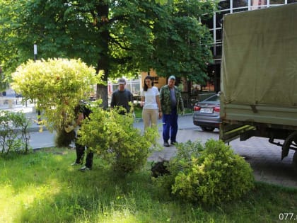 Продолжается реконструкция сквера имени Ивана Бунина