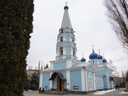 В пятницу первой седмицы Великого поста Глава Воронежской митрополии совершил Литургию Преждеосвященных Даров в Успенском храме Воронежской духовной семинарии