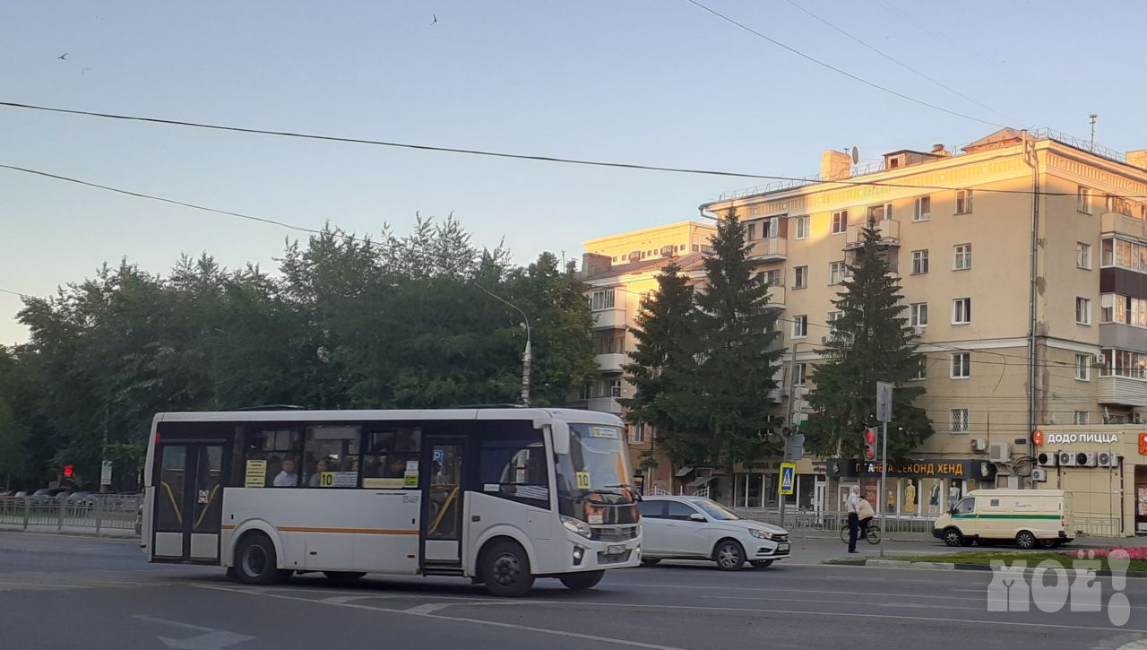 Автобусы воронеж изменения. Автобусная улица. Воронеж. Остановка Кольцовская Воронеж. 85 Маршрут Воронеж.