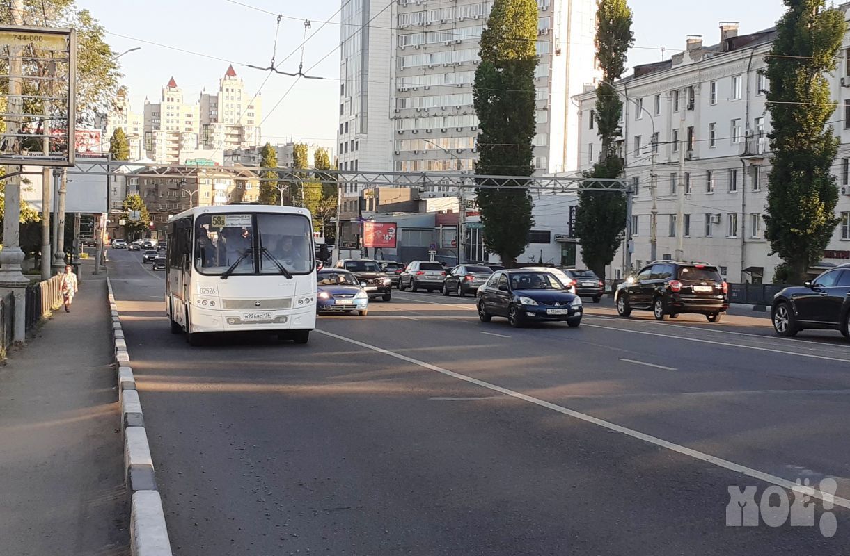 Автобусы воронеж изменения. Воронеж улицы. Автобус Воронеж. Состояние транспорта в Воронеже. 25а маршрут Воронеж.