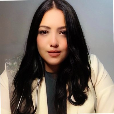 Dr. Nadine Hoosen