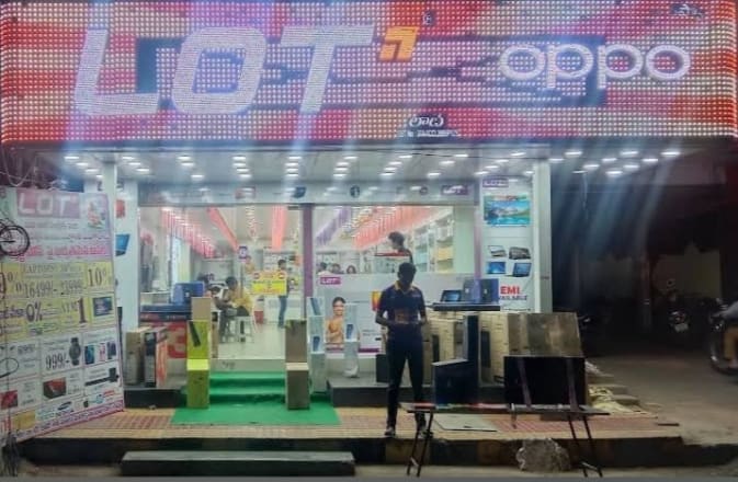 LOT Mobiles - Best Mobile Shop in Srikakulam photo 2