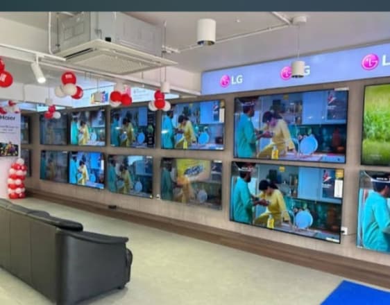 Bajaj Electronics - Srikakulam photo 4