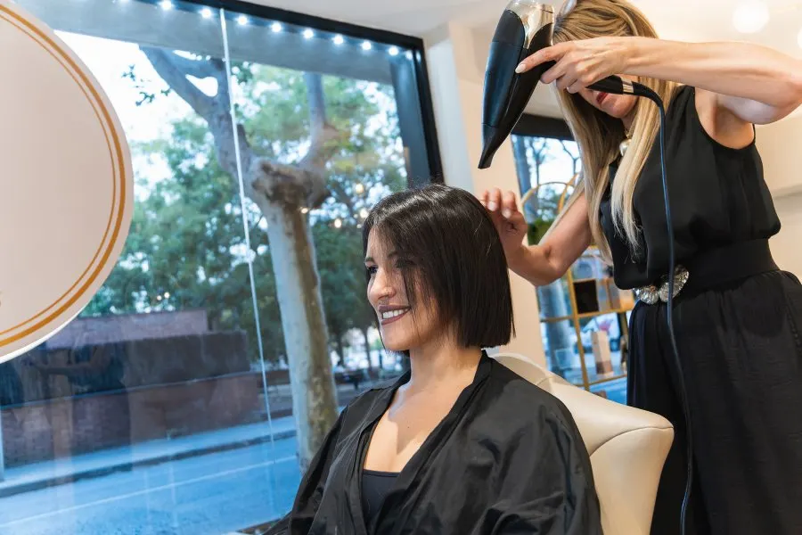 Luxe Parlour & Blowdry Bar