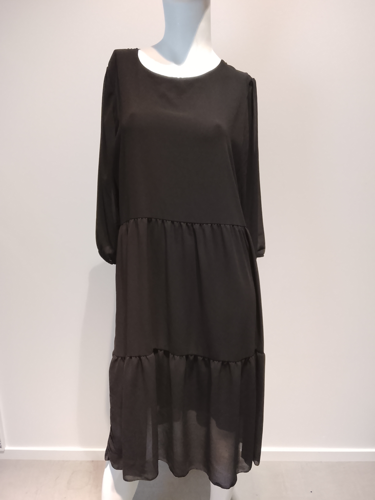 Svart långärmad klänning enkel