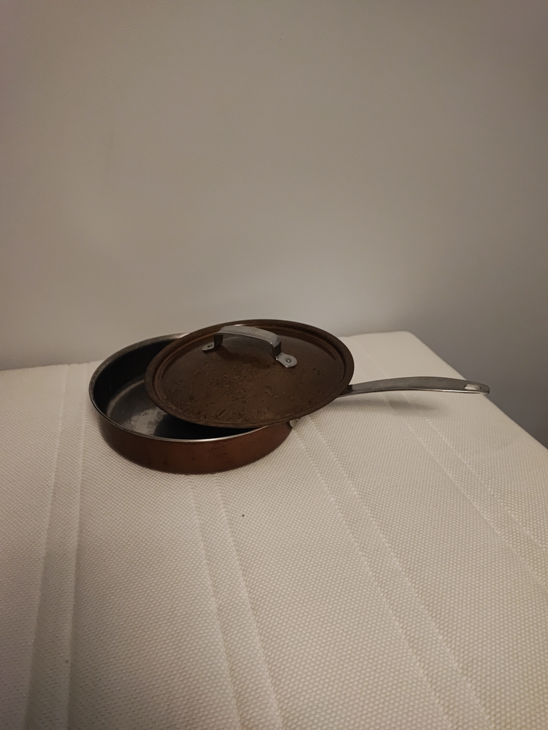 Kopparstekpanna med lock