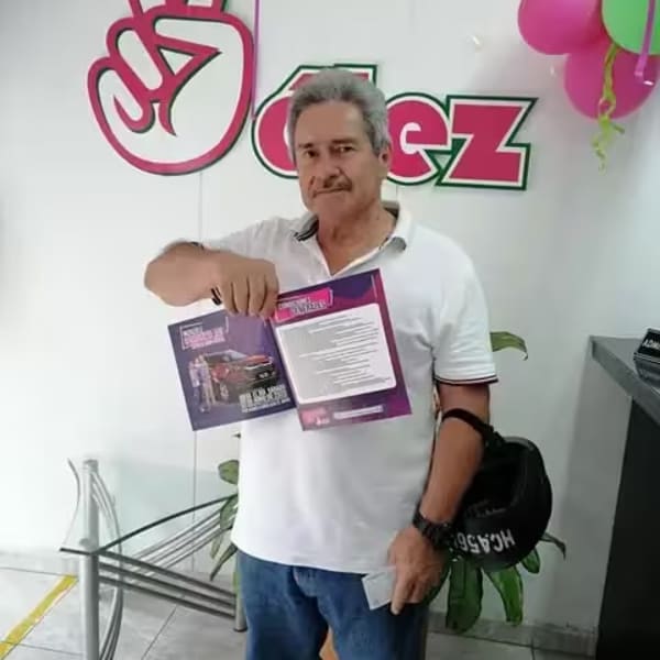 Feliz Ganador Rifas Vélez