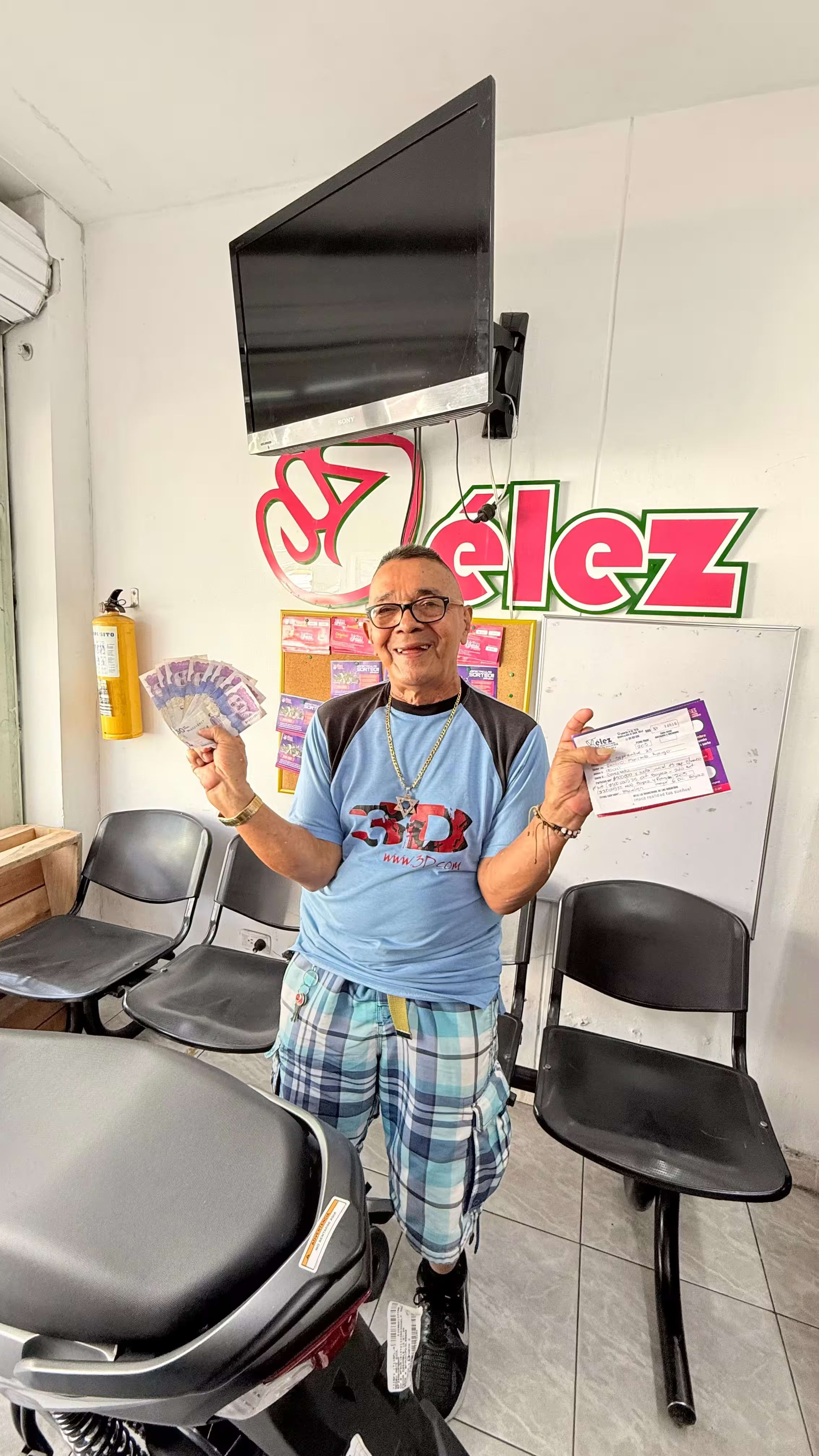 Feliz Ganador Rifas Vélez