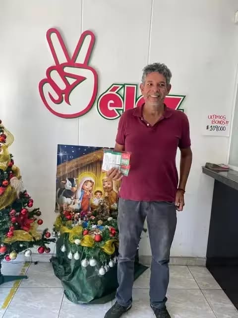 Feliz Ganador Rifas Vélez