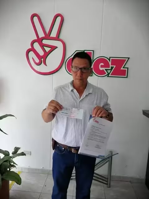 Feliz Ganador Rifas Vélez