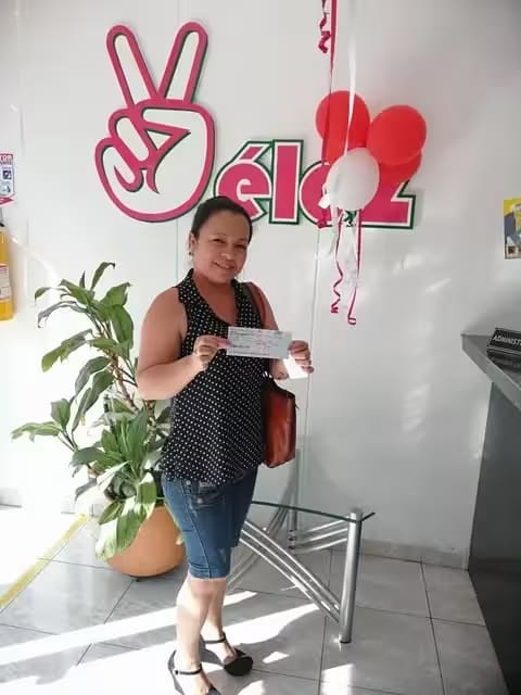 Feliz Ganador Rifas Vélez