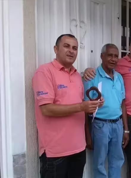 Feliz Ganador Rifas Vélez