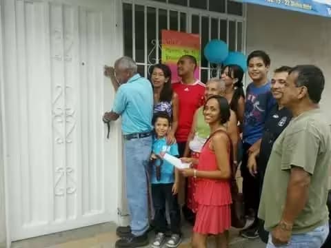 Feliz Ganador Rifas Vélez